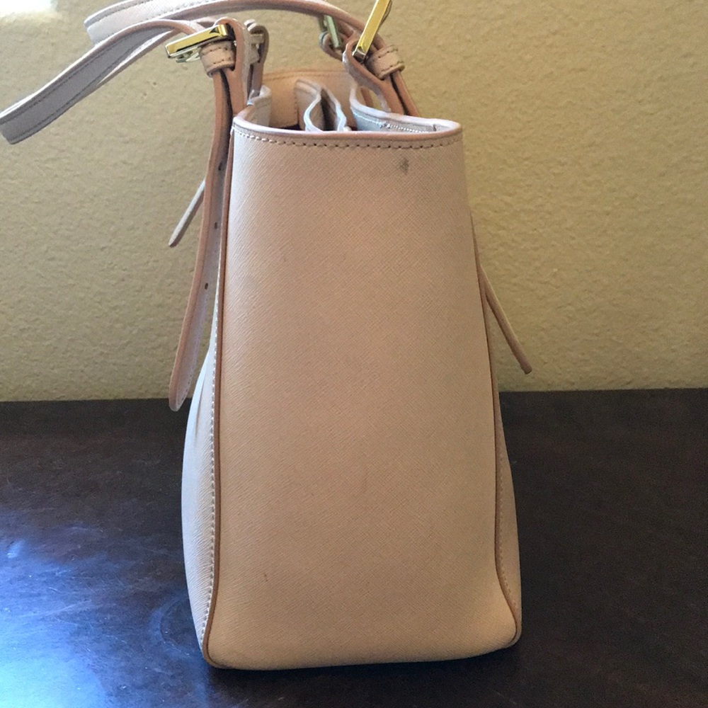 Tory Burch Womens Tote Purse. Color- pale pink - Picture 4 of 5